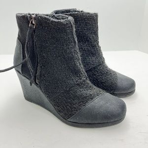 TOMS Black Tweed Wedges Ankle Booties Heels Shoes Boots Neutral Classic sz 6